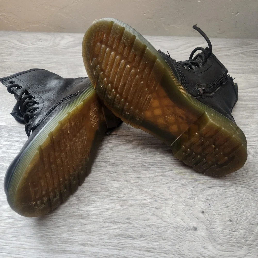 Dr. Martens  Delaney Black Leather Lace Up Boots Kids US Size 1 Side Zip Unisex‎